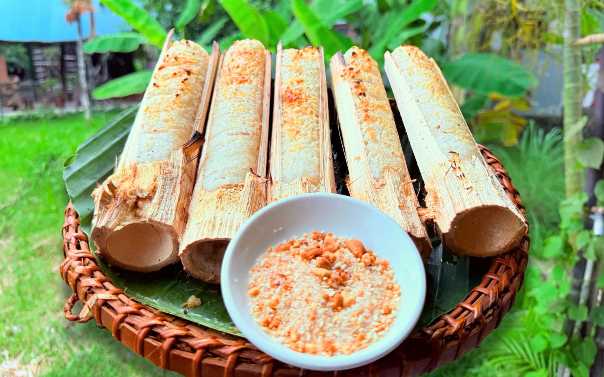 Bữa cơm mộc mạc mang đậm hồn Raglay
