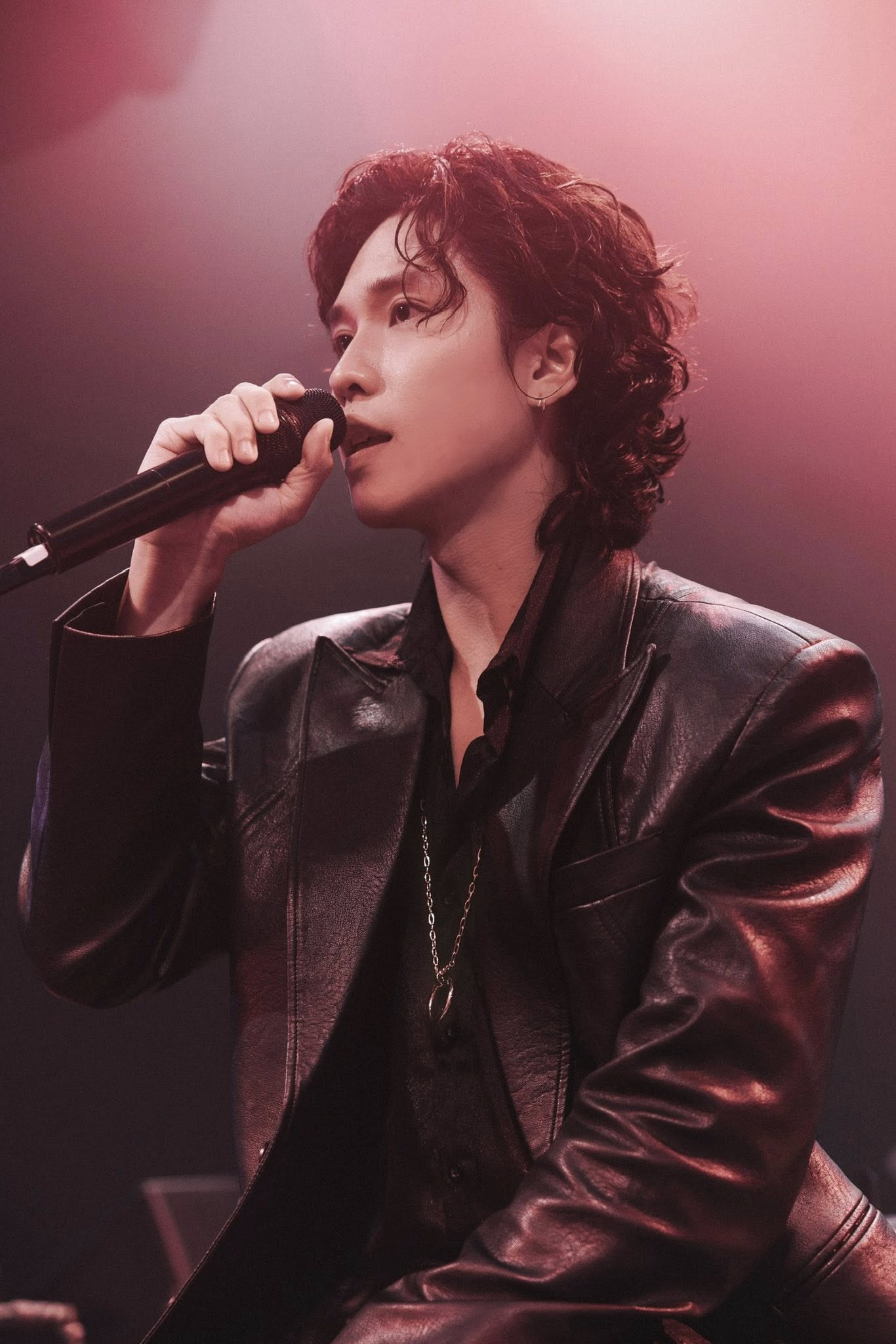 Xuất hiện album Việt được Pitchfork chấm điểm cao bằng Jennie, chủ nhân là music producer tỷ view 2 lần lập kỷ lục quốc tế!- Ảnh 10.