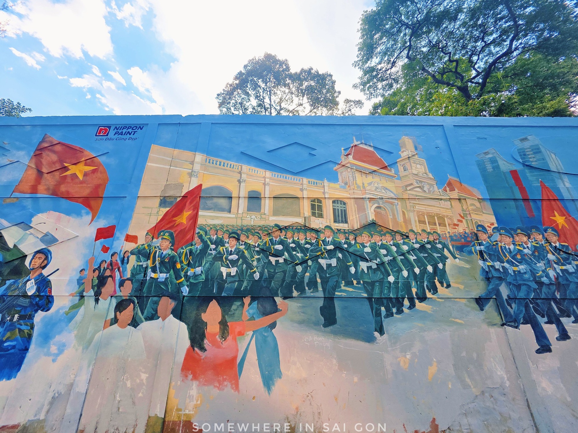 Trước thềm 2/9: Bức tranh diễu binh dài 300m tại TP.HCM khiến ai đi ngang cũng phải bồi hồi, xúc động- Ảnh 8.