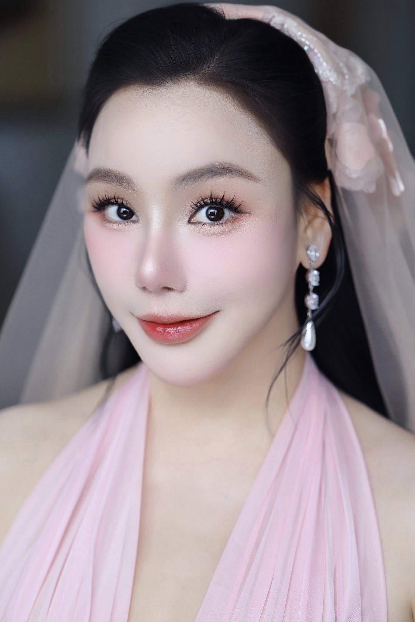 Sao nữ Vbiz bị hỏng mặt vì kem trộn, khắc phục nhiều tới mức bị gán là nghiện thẩm mỹ- Ảnh 10.