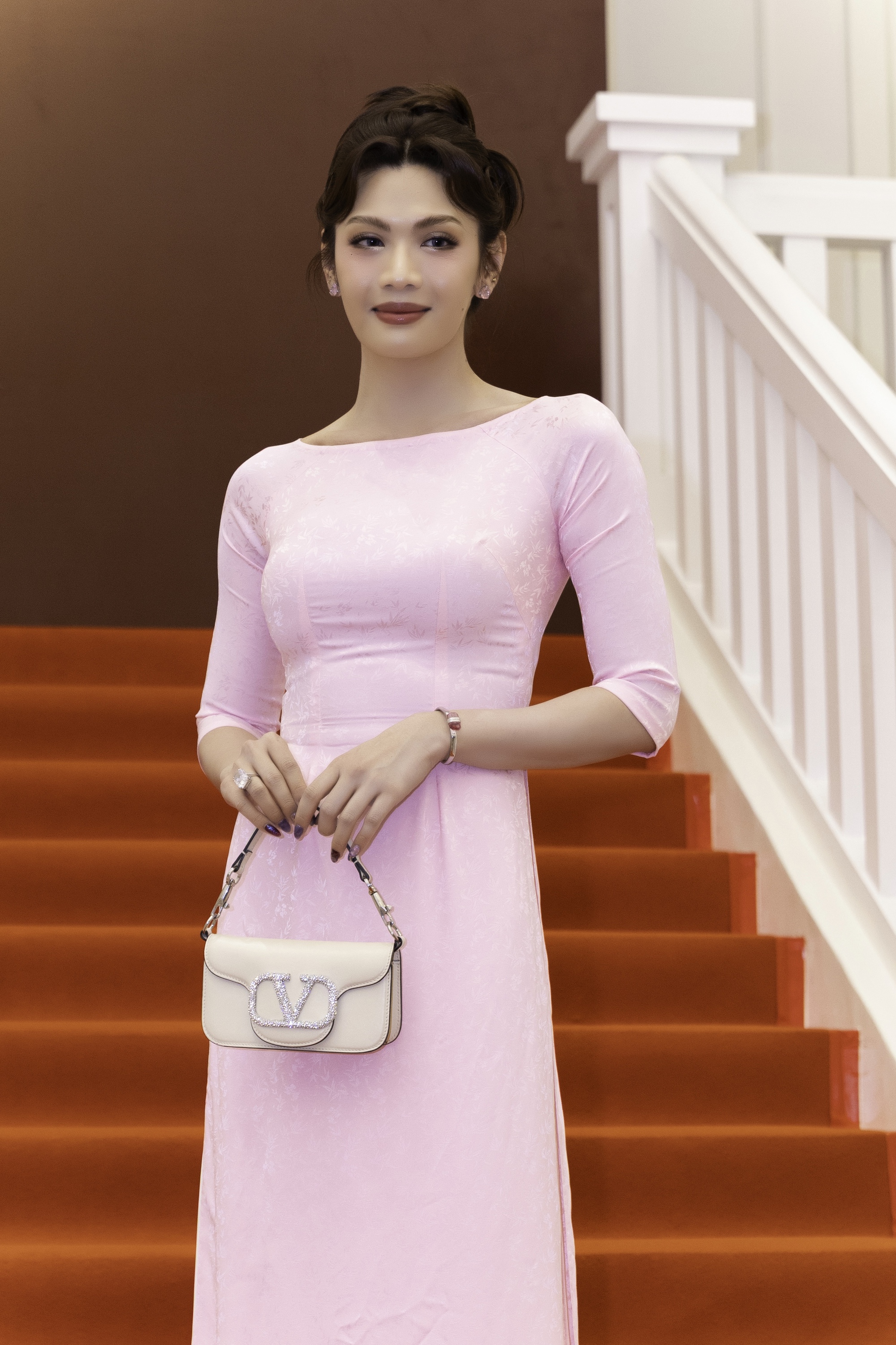 Dàn sao hot đổ bộ sự kiện: Mẹ bỉm Puka dìu chồng đang gặp chấn thương, visual sao nữ Vbiz sau khi giảm 14kg gây chú ý!- Ảnh 6. Dàn sao hot đổ bộ sự kiện: Mẹ bỉm Puka dìu chồng đang gặp chấn thương, visual sao nữ Vbiz sau khi giảm 14kg gây chú ý!- Ảnh 6.
