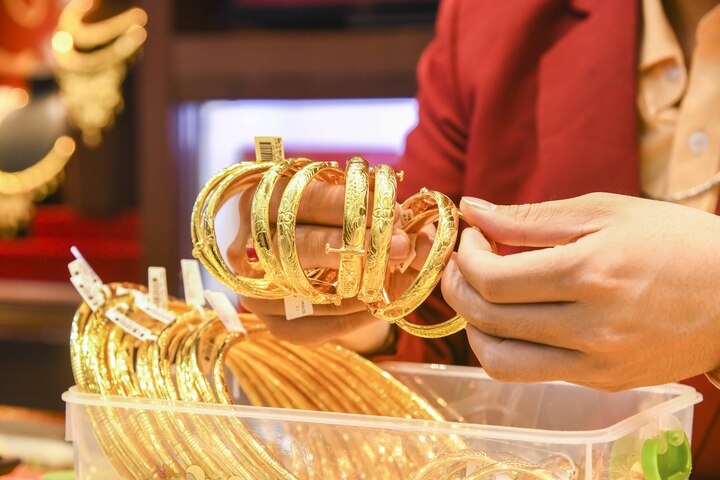 Giá vàng hôm nay 5/8: Tiếp đà tăng- Ảnh 1.