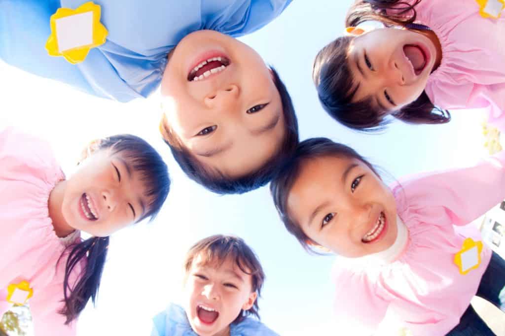 Nghiên cứu 30 năm cảnh báo: Vì một thói quen từ mẫu giáo, con bạn có thể đánh mất hơn 1,8 tỷ đồng trong 25 năm làm việc- Ảnh 2.