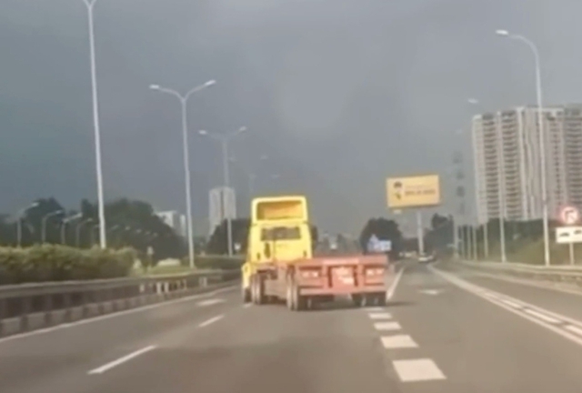 Lời khai của tài xế vừa bị bắt khẩn cấp: "Cố tình lái xe lạng lách để công ty sa thải"- Ảnh 2.