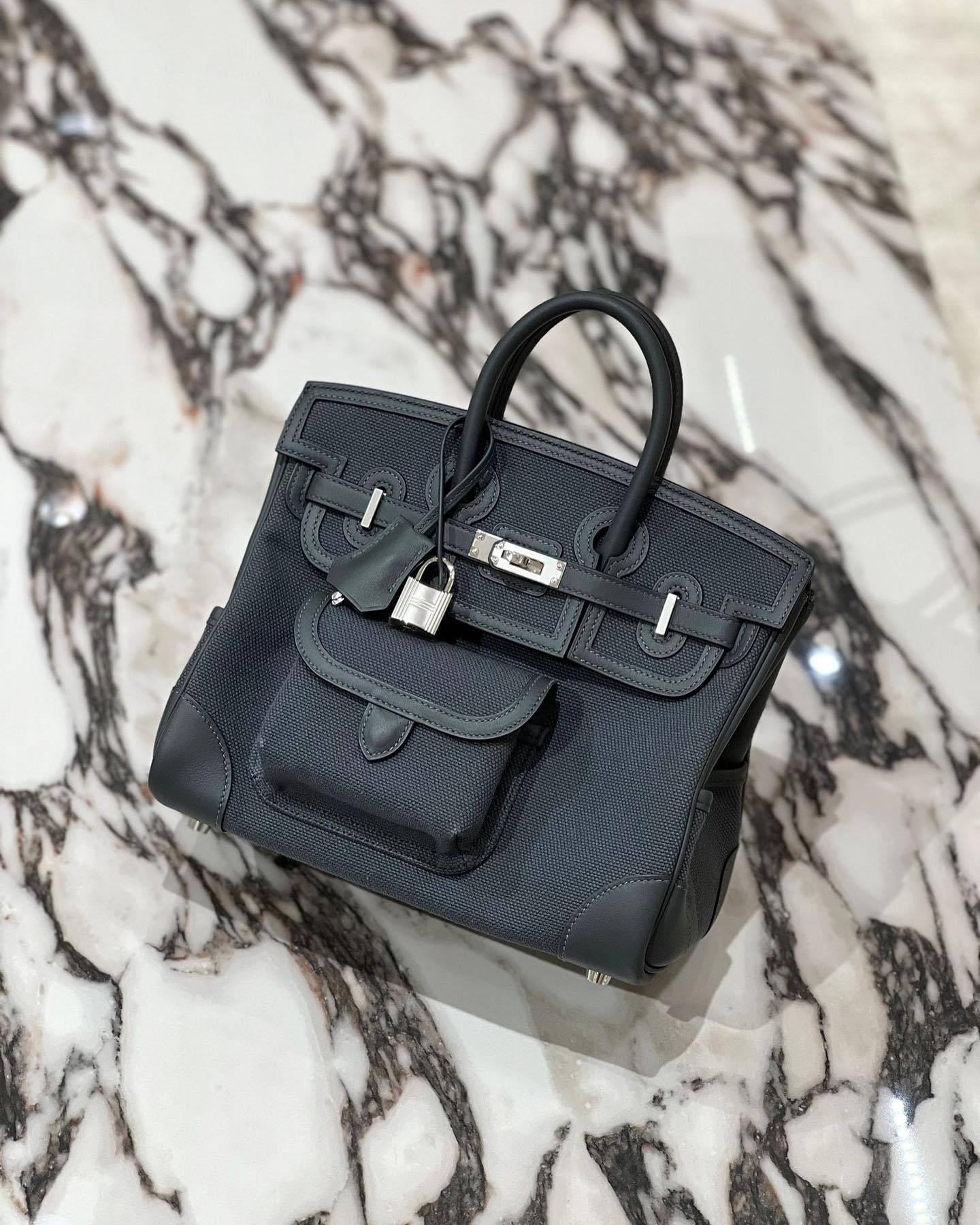 Jennie quay lại dùng túi Hermès tiền tỷ sau gần cả thập kỷ, còn là dòng cực đặc biệt- Ảnh 5.