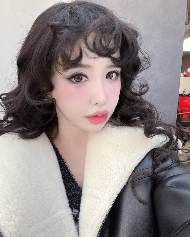 "Liên hoàn phốt" của Park Bom: Từ nghi vấn vận chuyển chất cấm làm 2NE1 tan rã, bỏ sân khấu đến gọi Lee Min Ho là "chồng"- Ảnh 7.
