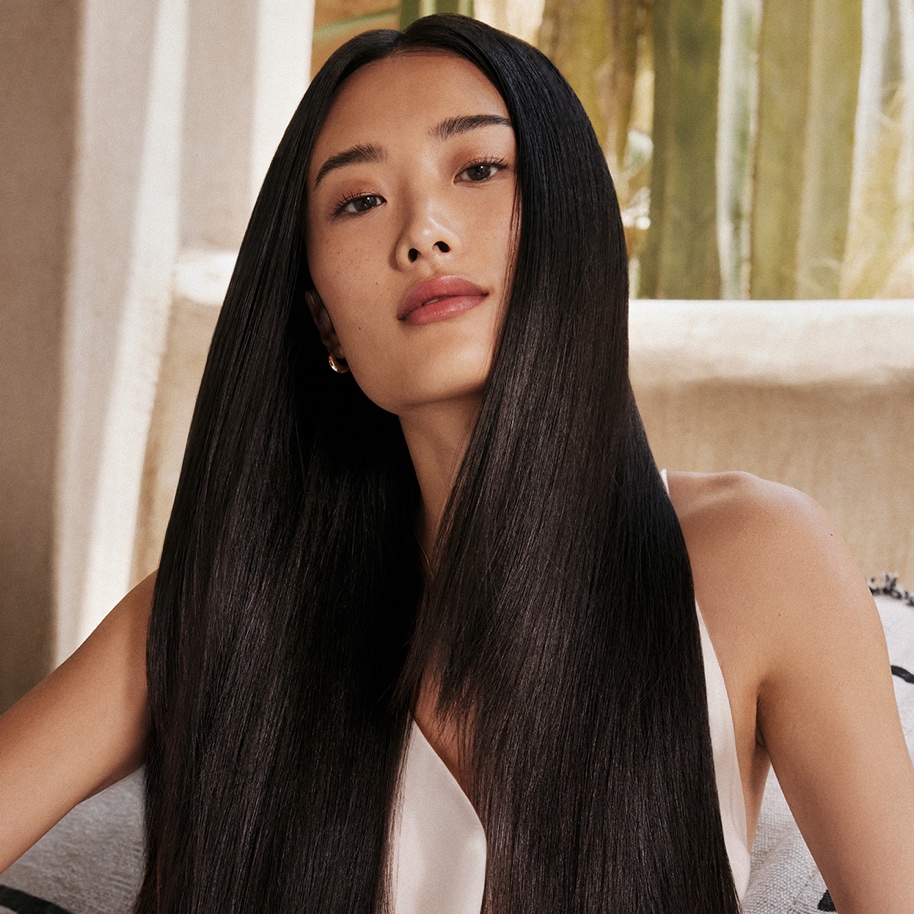 Gloss Hair: Xu hướng đang lên và 5 bí quyết giúp mái tóc bóng “mượt như gương’’- Ảnh 1.