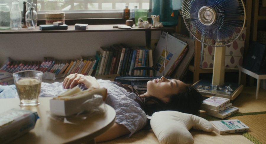 Bố dượng đến phòng trọ 20m2 của con gái, thấy chiếc quần lạ thì bắt con làm một việc cả đời không nghĩ đến- Ảnh 3. Bố dượng đến phòng trọ 20m2 của con gái, thấy chiếc quần lạ thì bắt con làm một việc cả đời không nghĩ đến- Ảnh 3.