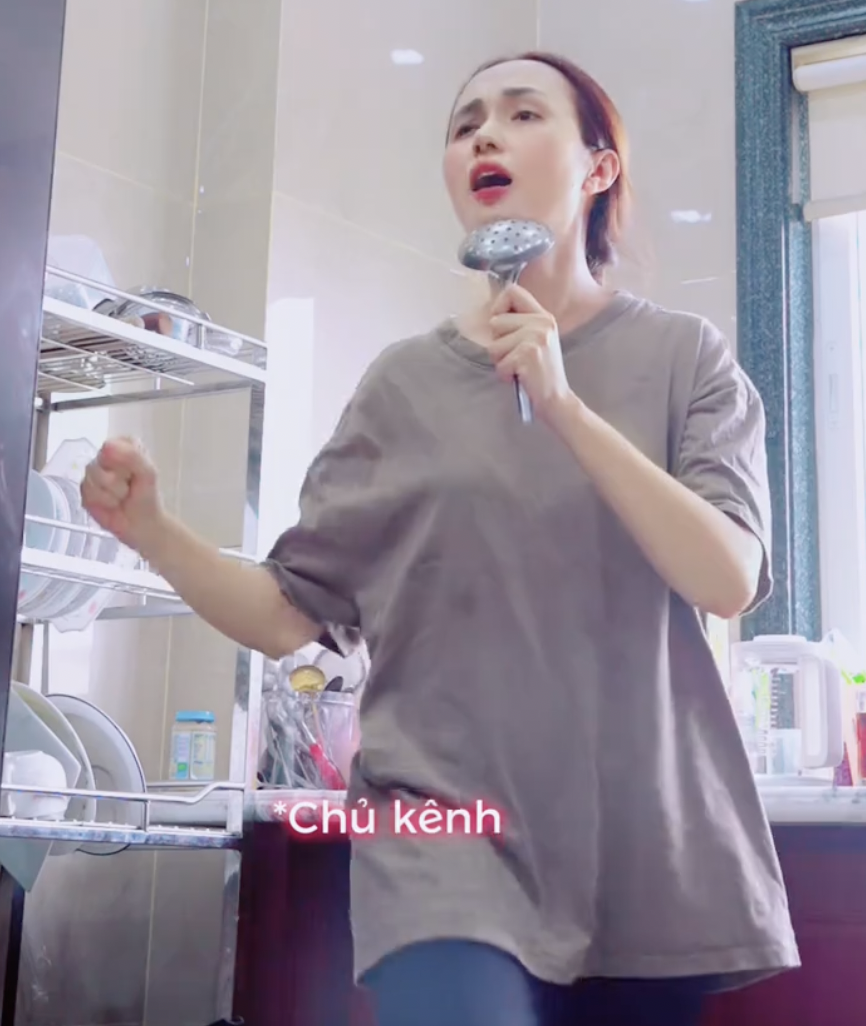 Ái nữ cựu Chủ tịch CLB Sài Gòn đã hết bị chê mặc xấu, lên đồ chuẩn tiểu thư Hà thành, nhan sắc 