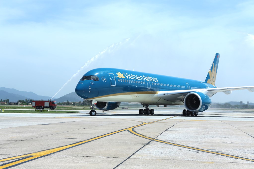 Vietnam Airline chính thức mở bán internet trên máy bay: Lướt web trên không phải mất bao nhiêu tiền?- Ảnh 1.