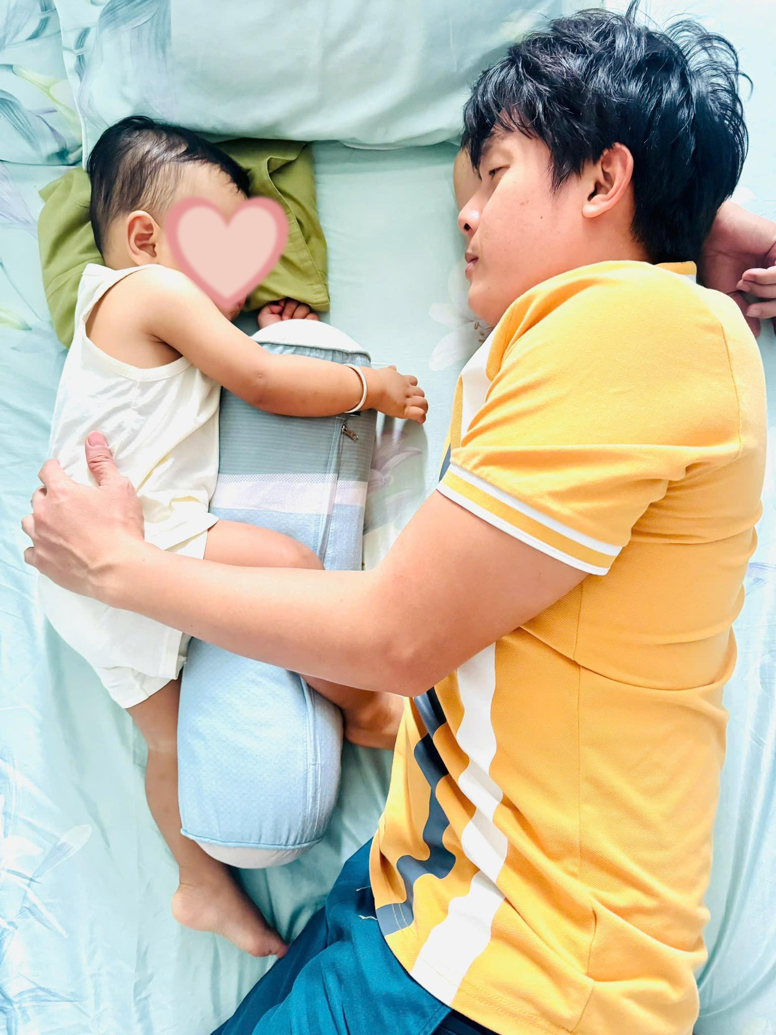 Nam nghệ sĩ đình đám phải một mình nuôi con, nhắn vợ bí mật ở nước ngoài: Nam nghệ sĩ đình đám phải một mình nuôi con, nhắn vợ bí mật ở nước ngoài: