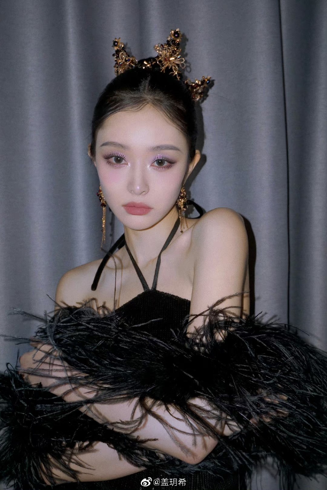 "Nam diễn viên sát gái nhất showbiz" chui vào vali đi ngoại tình, tiểu tam "không đánh tự khai" dậy sóng MXH- Ảnh 6.