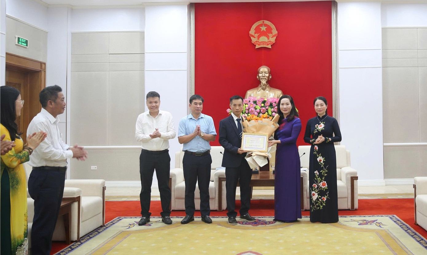 Quảng Ninh thưởng 400 triệu cho học sinh đạt giải Olympic Tin học Quốc tế- Ảnh 2.