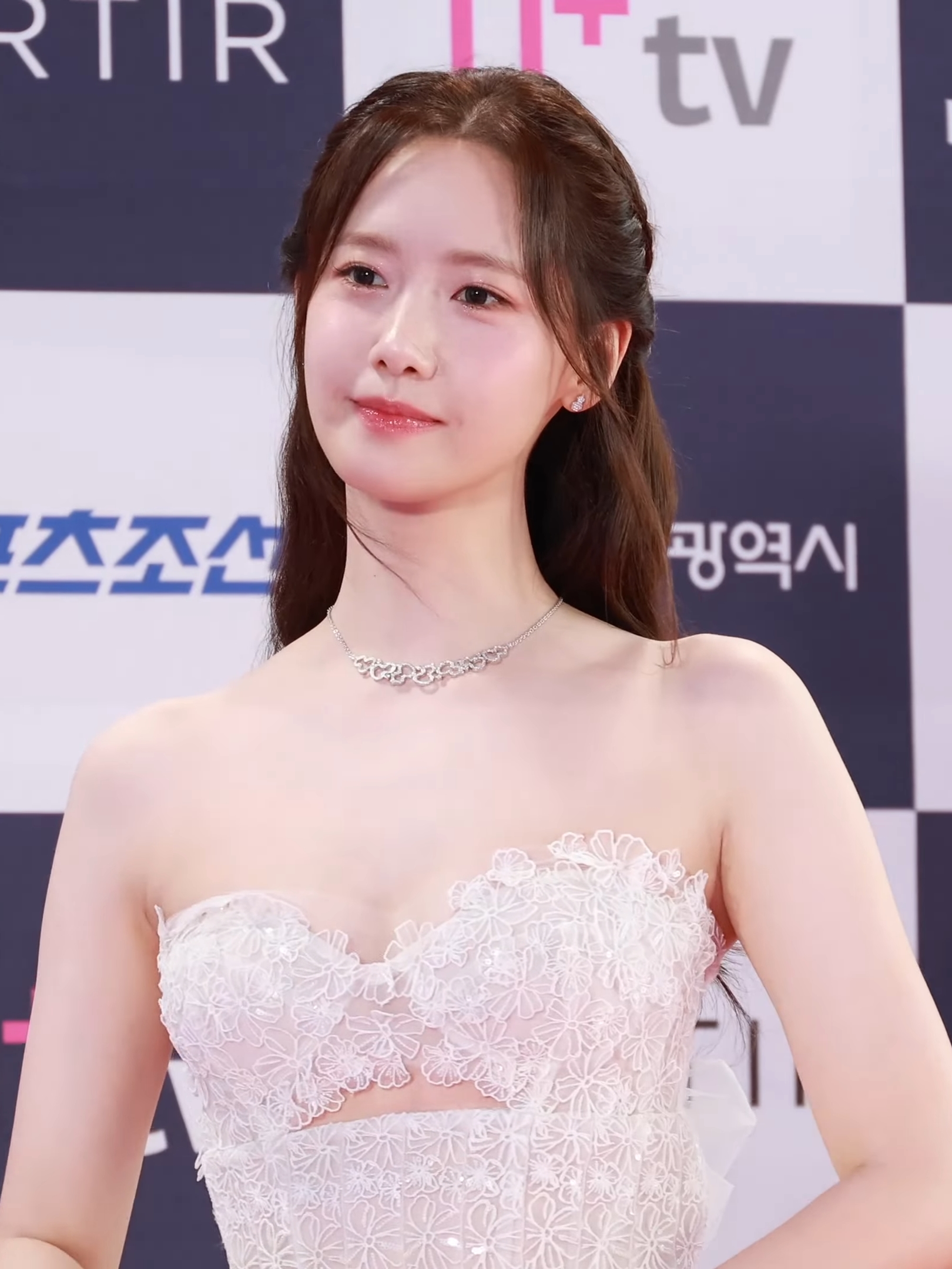 YoonA làm gì với mái tóc vậy?- Ảnh 15.