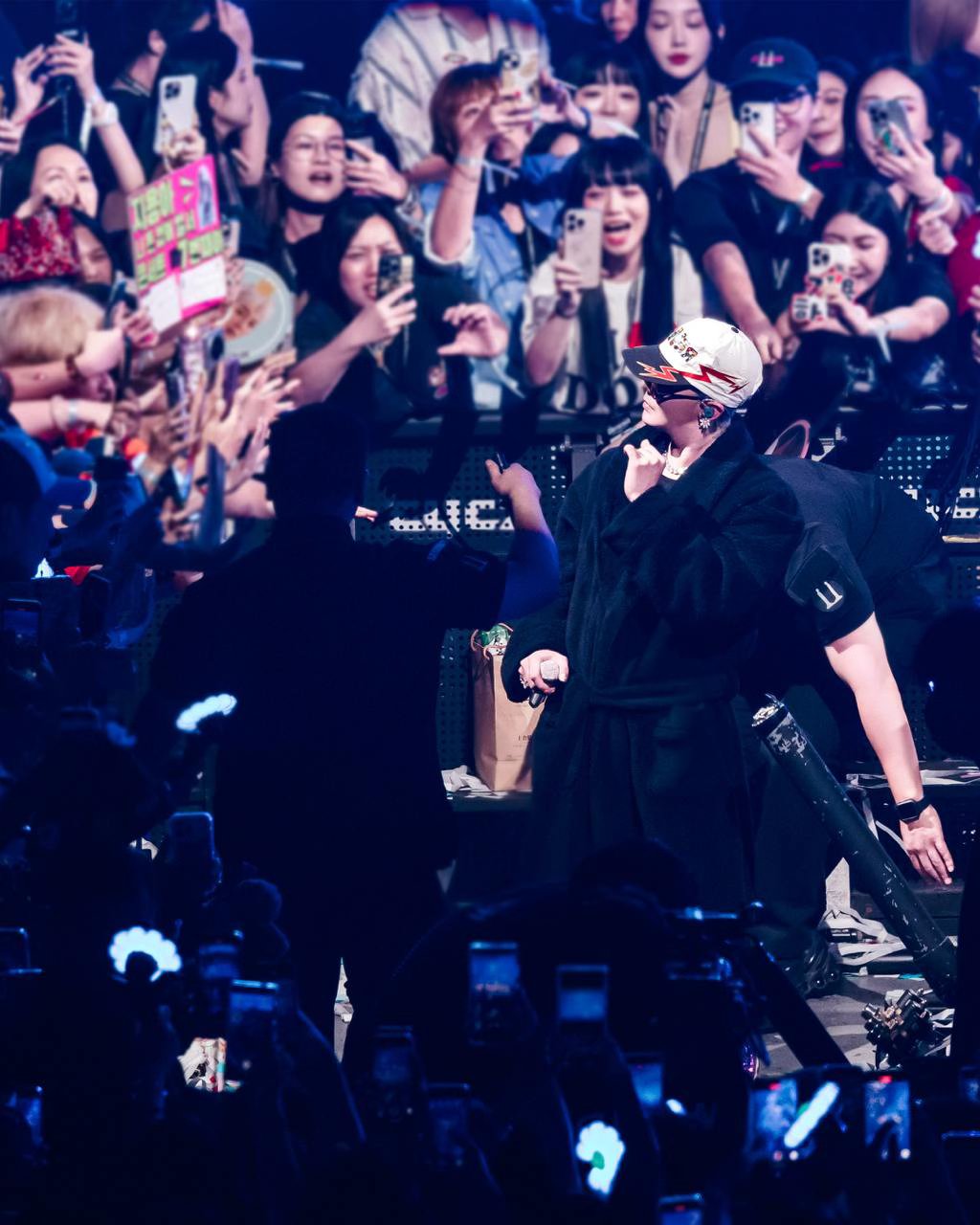 Lừa đảo vé concert G-Dragon thiệt hại 2 tỷ đồng, giá 
