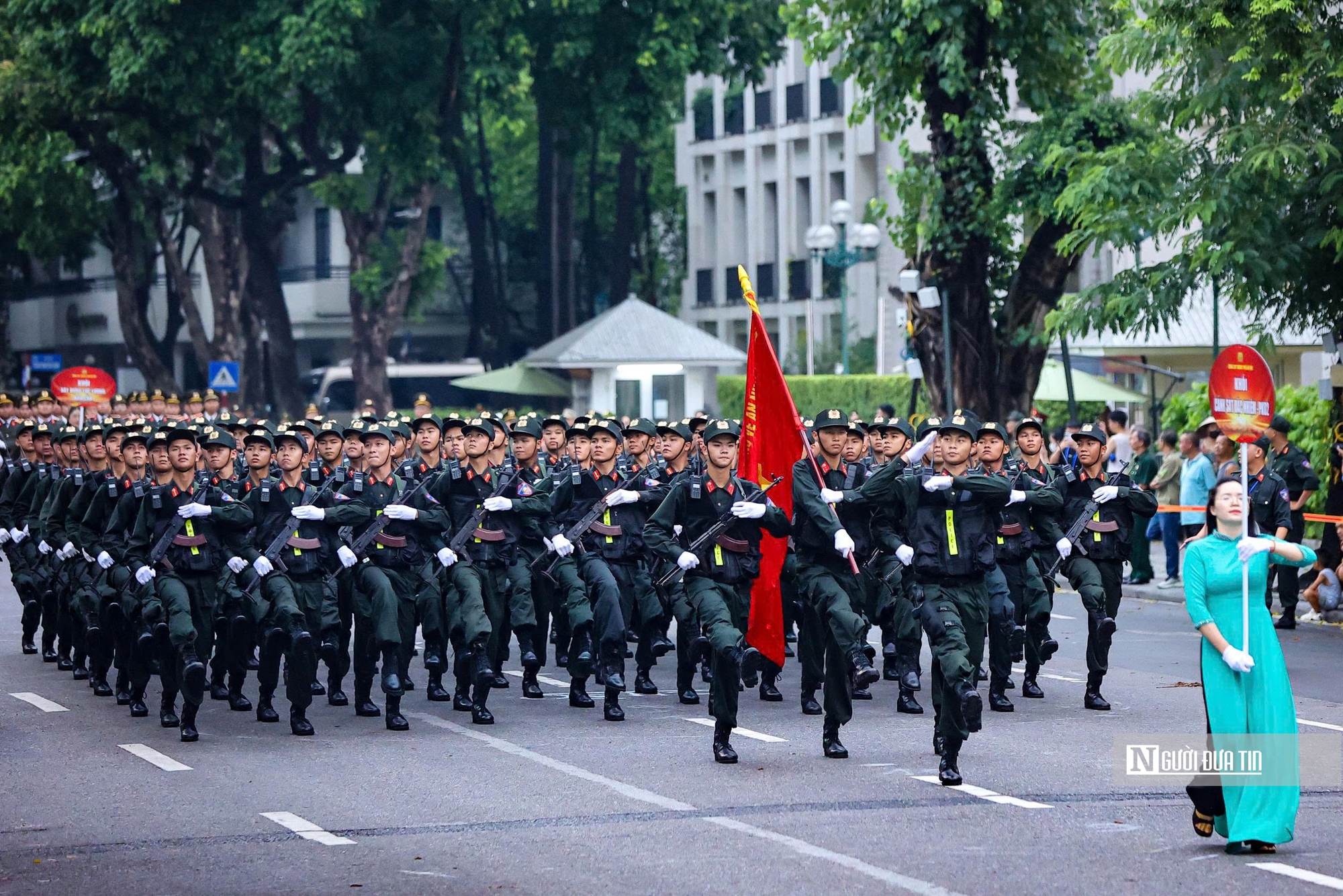 Công an Hà Nội sơ duyệt diễu binh chào mừng kỷ niệm 80 năm Cách mạng Tháng Tám- Ảnh 6.