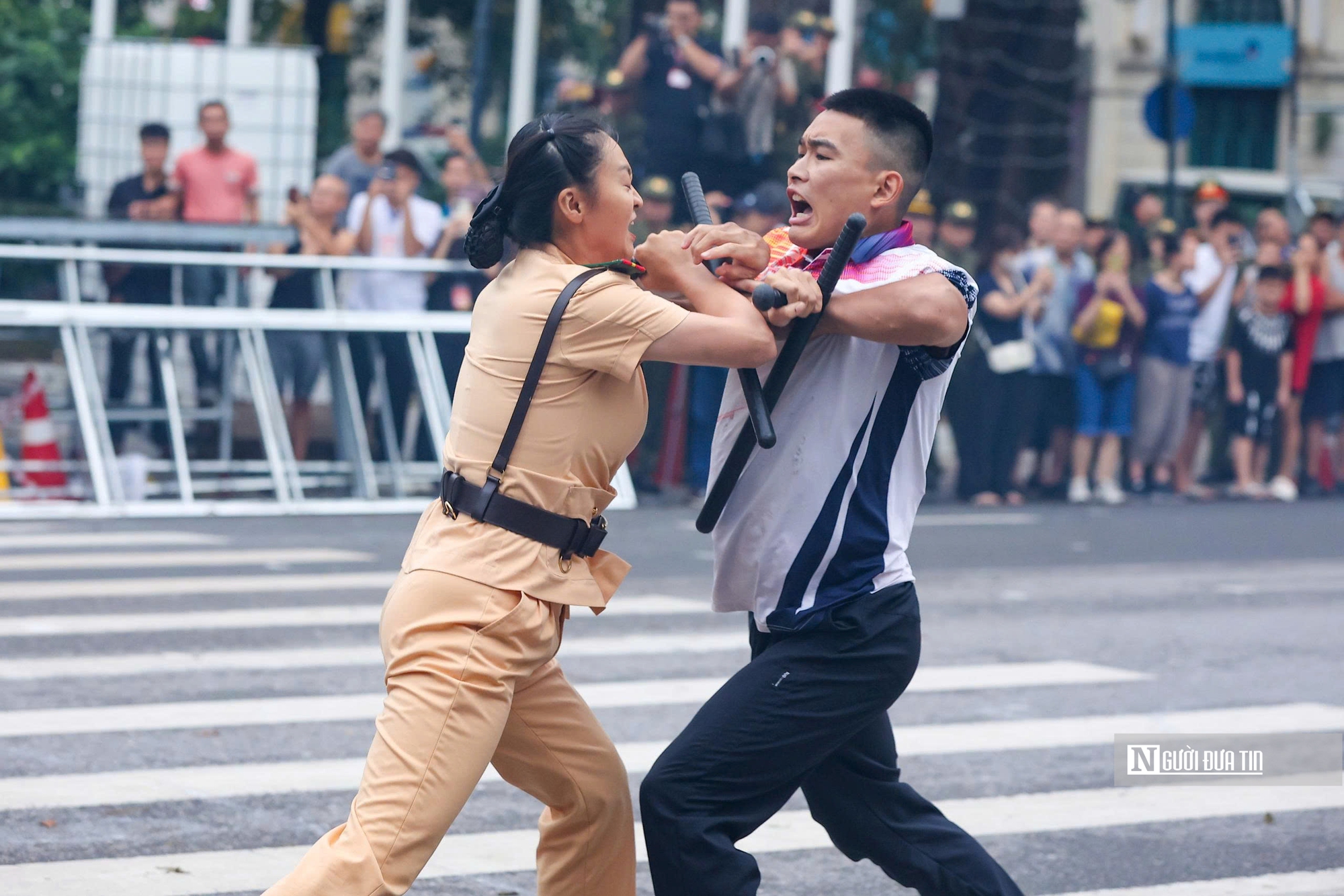 Công an Hà Nội sơ duyệt diễu binh chào mừng kỷ niệm 80 năm Cách mạng Tháng Tám- Ảnh 14.