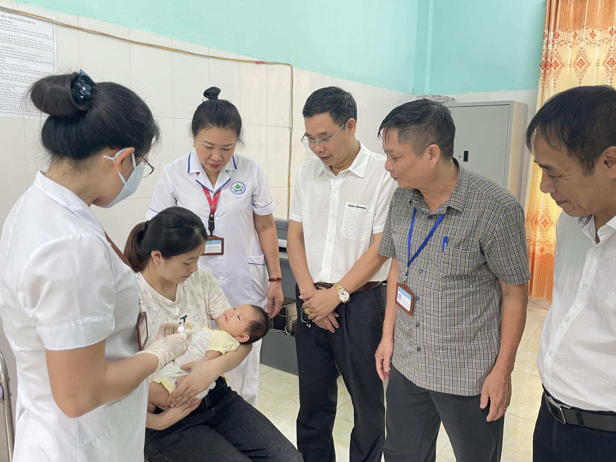 Trẻ em cả nước được uống miễn phí vắc-xin Rota đắt tiền- Ảnh 1.