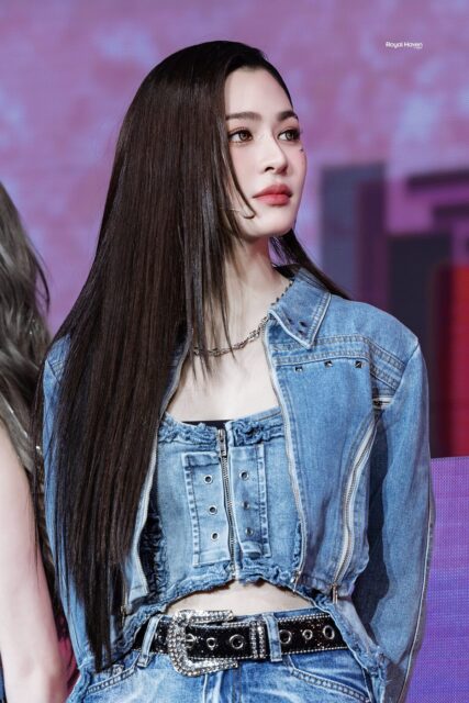 Mỹ nhân hất cẳng Jennie (BLACKPINK): Nữ thần bách hợp sắc vóc đẹp miễn chê, còn Mỹ nhân hất cẳng Jennie (BLACKPINK): Nữ thần bách hợp sắc vóc đẹp miễn chê, còn