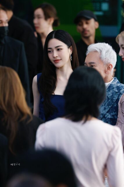 Mỹ nhân hất cẳng Jennie (BLACKPINK): Nữ thần bách hợp sắc vóc đẹp miễn chê, còn Mỹ nhân hất cẳng Jennie (BLACKPINK): Nữ thần bách hợp sắc vóc đẹp miễn chê, còn