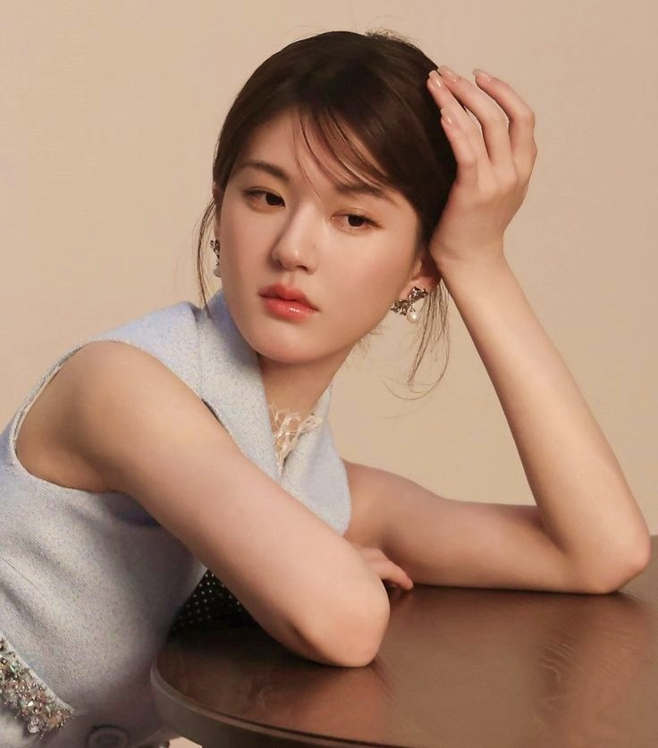 Triệu Lộ Tư vạch trần mặt tối ngành giải trí- Ảnh 2.