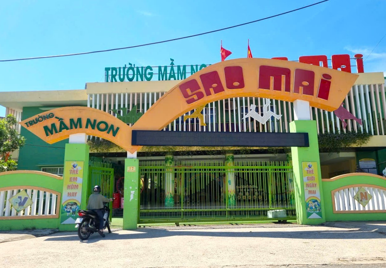 Trời nóng như chảo lửa, phụ huynh Đà Nẵng bức xúc vì trường không bật điều hòa cho trẻ- Ảnh 1.