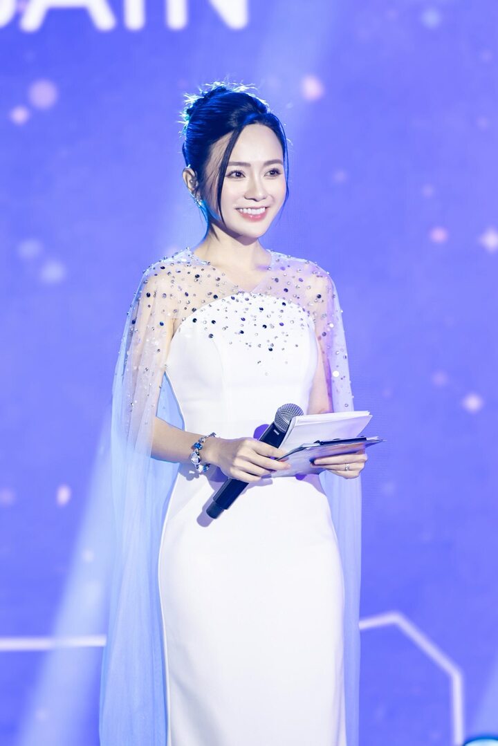 Thu Thuỷ - học trò Mỹ Tâm giờ ra sao sau cuộc thi The Voice?- Ảnh 1.