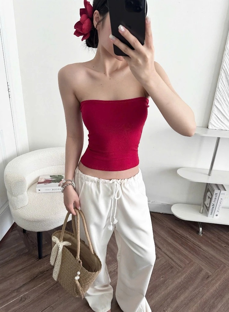Cặp song sinh Việt sở hữu nhan sắc như 