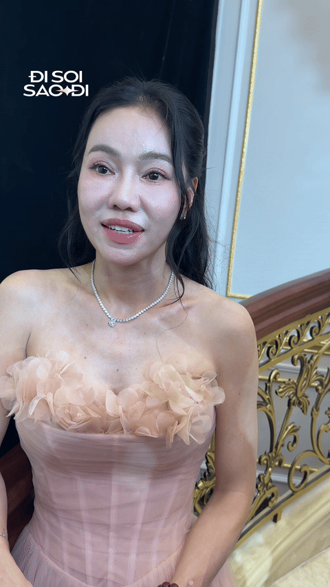 Clip: Bà Phạm Kim Dung biến sắc, quay mặt bỏ đi khi vừa nghe tên Hoa hậu Thuỳ Tiên- Ảnh 1.