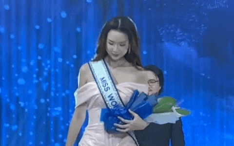 Hoa hậu Lê Nguyễn Bảo Ngọc chính thức chinh chiến Miss World, netizen bùng tranh cãi vì hành động này!- Ảnh 1.