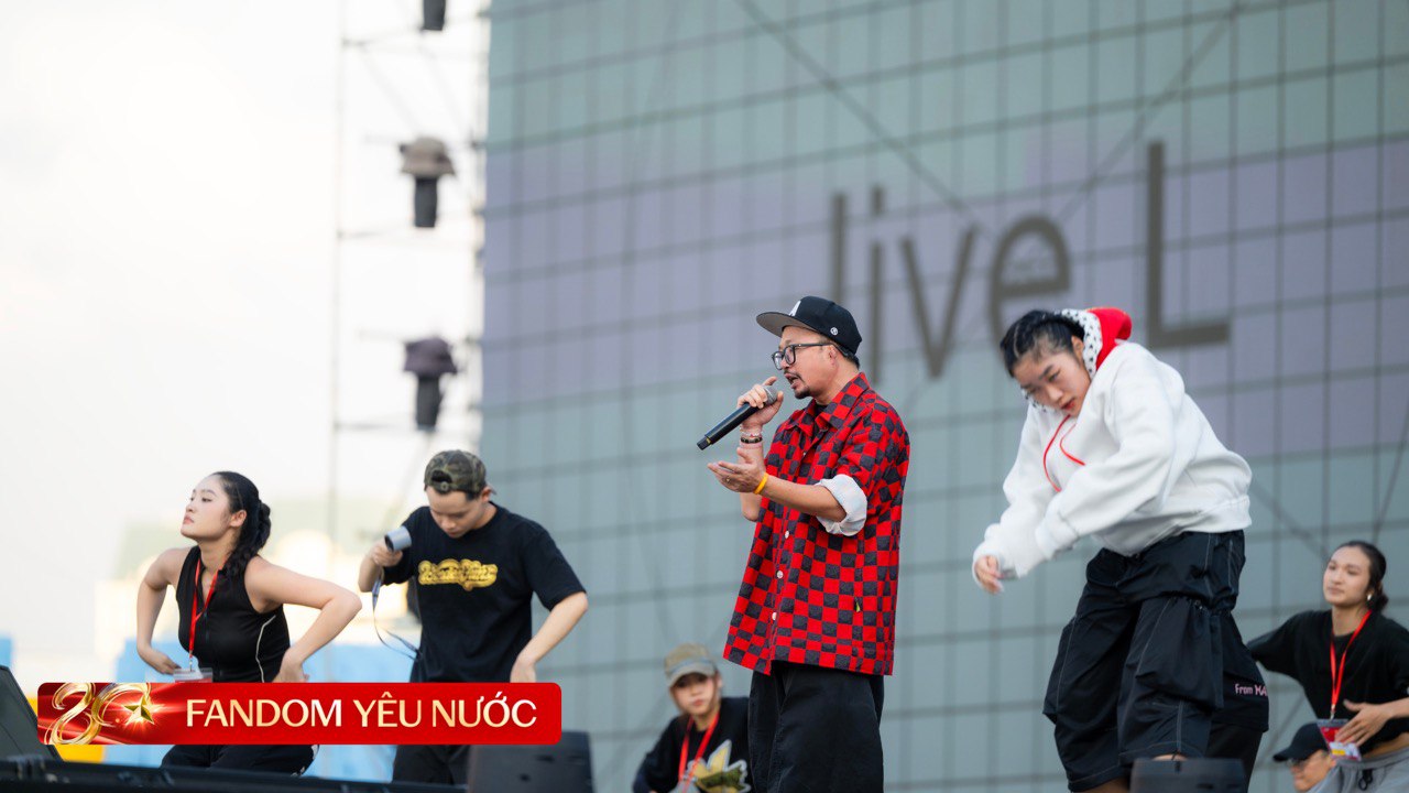 Hé lộ sân khấu Concert Quốc Gia: Ánh sáng - âm thanh - visual mãn nhãn, Võ Hạ Trâm mới tổng duyệt đã đủ vang vọng cả SVĐ- Ảnh 5.