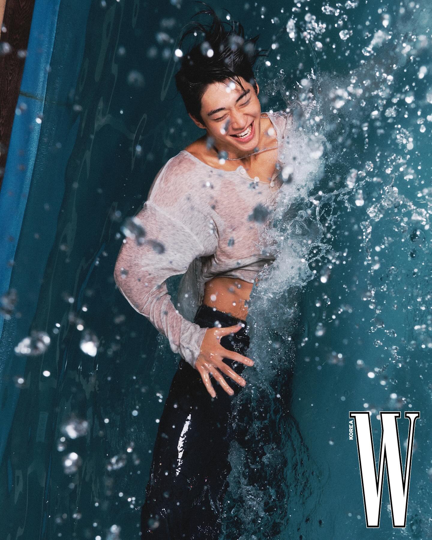 “Nam thần” bóng rổ cao 2m03 hot rần rần vì visual đẹp như idol, công khai bày tỏ tình ý với Jennie (BLACKPINK)- Ảnh 6.
