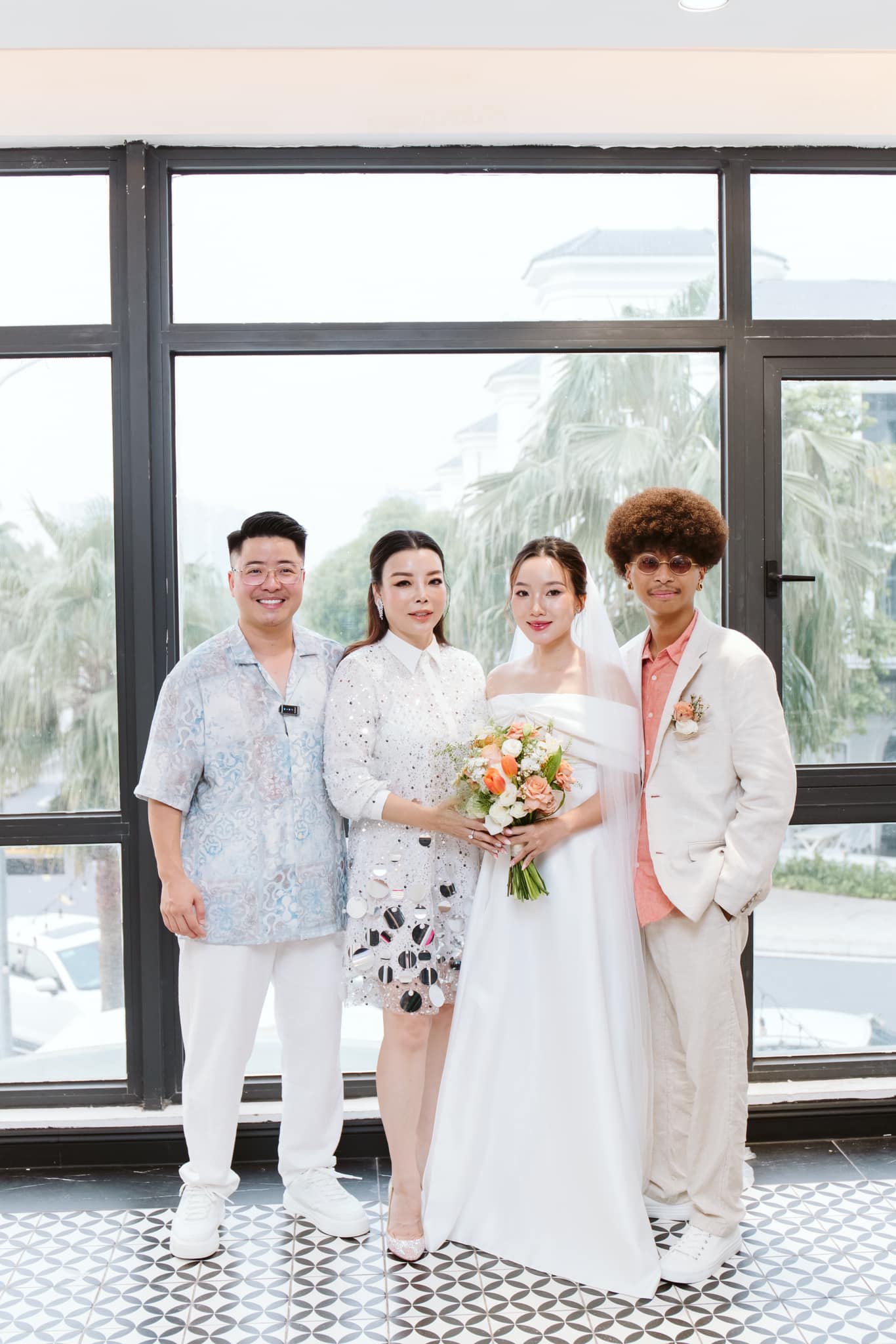 Đôi bạn ở Hà Nội bất ngờ trở thành con dâu và bố chồng, tiết lộ cách xưng hô độc lạ- Ảnh 6.