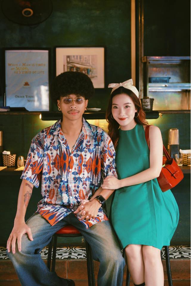 Đôi bạn ở Hà Nội bất ngờ trở thành con dâu và bố chồng, tiết lộ cách xưng hô độc lạ- Ảnh 1.