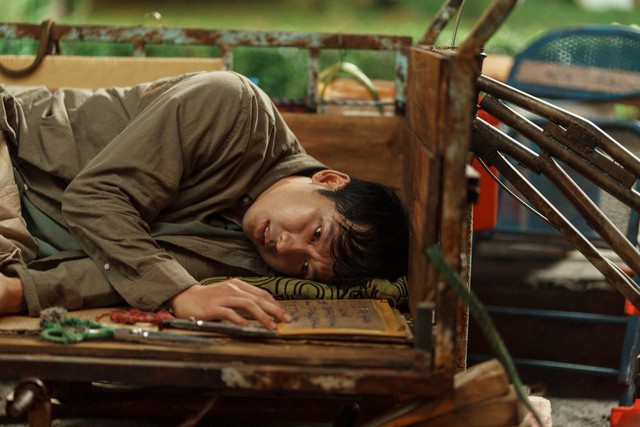 Nam thần cao 1m86 của Mang Mẹ Đi Bỏ: Ai xem phim về cũng khen diễn hay nhất từ trước đến nay, nhìn ánh mắt thôi cũng thấy thương vô cùng- Ảnh 6.