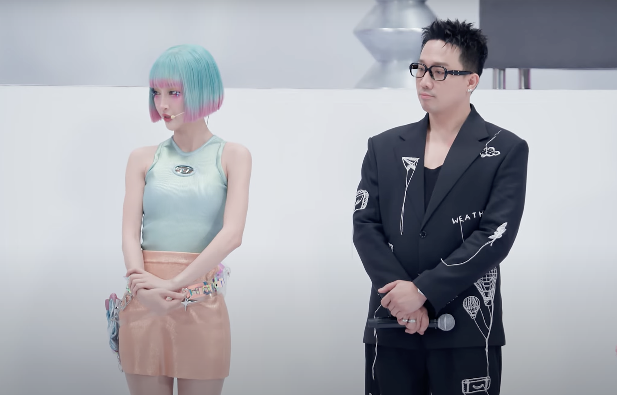 Bích Phương khóc như mưa vì nửa team bị loại, 2 Em Xinh bất ngờ được "hồi sinh"- Ảnh 4.