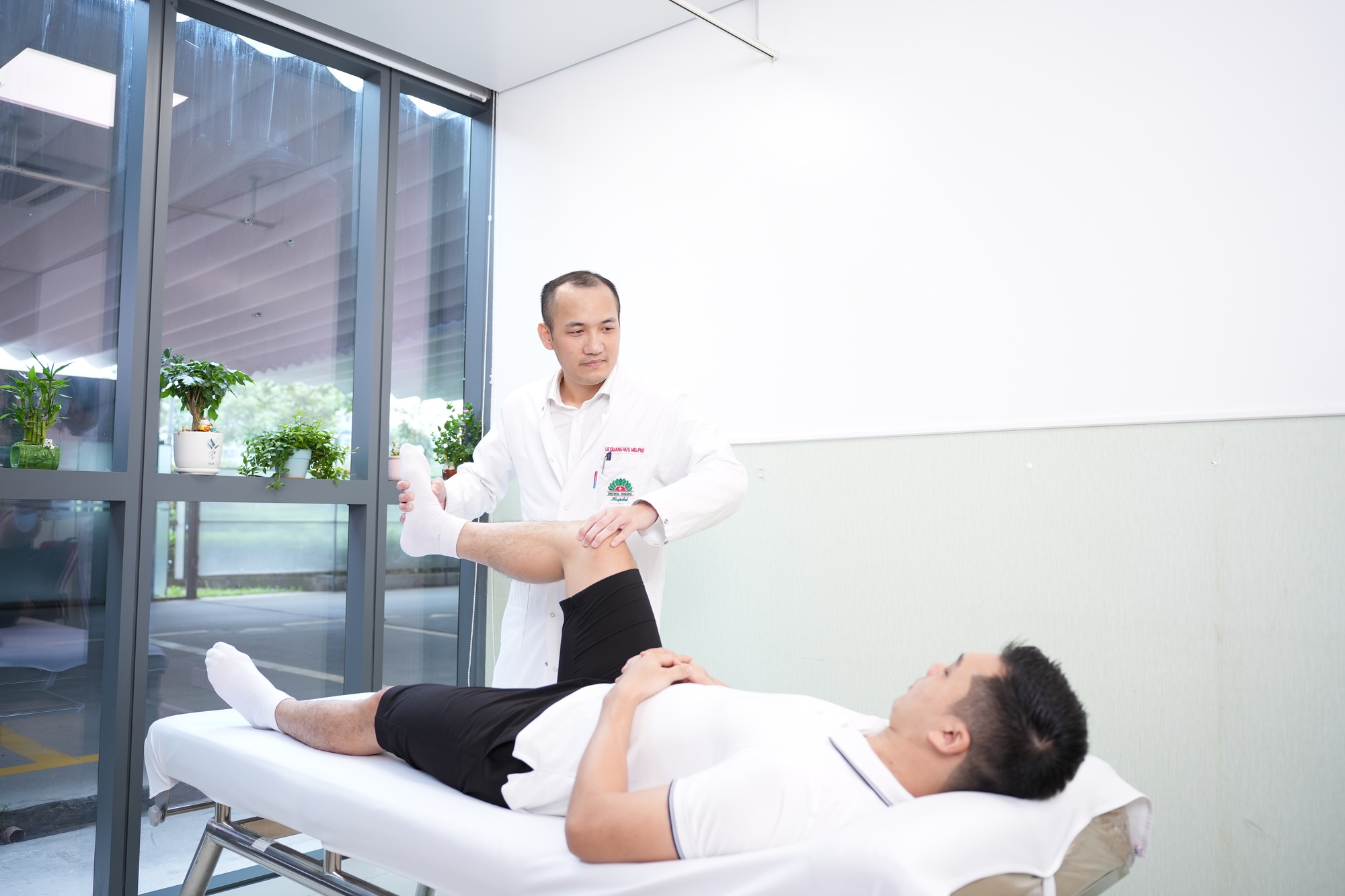 Người bệnh được hưởng lợi nhờ bệnh viện ứng dụng công nghệ mới này- Ảnh 2.
