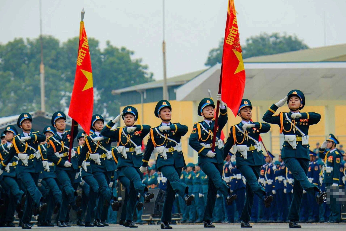 Chuyện đặc biệt về hai anh em ruột cùng tham gia diễu binh 2/9- Ảnh 2. Chuyện đặc biệt về hai anh em ruột cùng tham gia diễu binh 2/9- Ảnh 2.