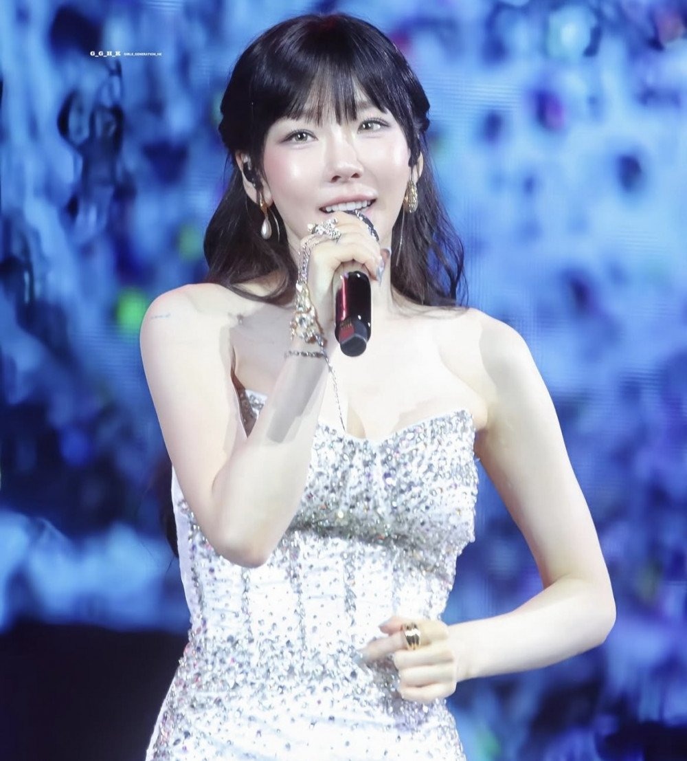 Loạt ảnh Taeyeon (SNSD) ở Việt Nam gây bão MXH Hàn Quốc: Loạt ảnh Taeyeon (SNSD) ở Việt Nam gây bão MXH Hàn Quốc: