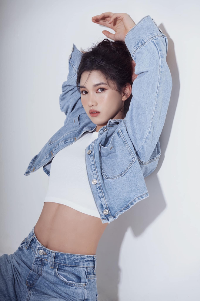Visual sáng bừng hoà chung không khí yêu nước của hotgirl bóng chuyền Nguyễn Thị Phương- Ảnh 11. Visual sáng bừng hoà chung không khí yêu nước của hotgirl bóng chuyền Nguyễn Thị Phương- Ảnh 11.