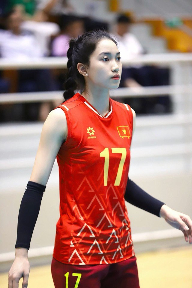 Visual sáng bừng hoà chung không khí yêu nước của hotgirl bóng chuyền Nguyễn Thị Phương- Ảnh 6. Visual sáng bừng hoà chung không khí yêu nước của hotgirl bóng chuyền Nguyễn Thị Phương- Ảnh 6.