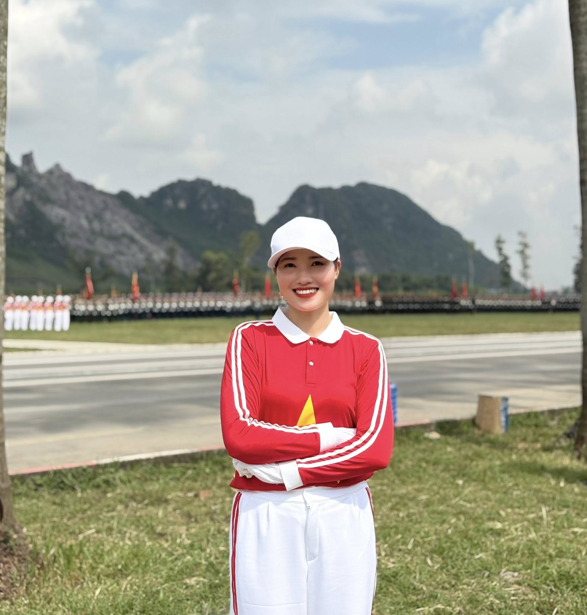 Nữ VĐV giành HCV SEA Games vinh dự rước đuốc tại Đại lễ 2/9: Là mẹ bỉm sữa visual vẫn sáng bừng- Ảnh 1.