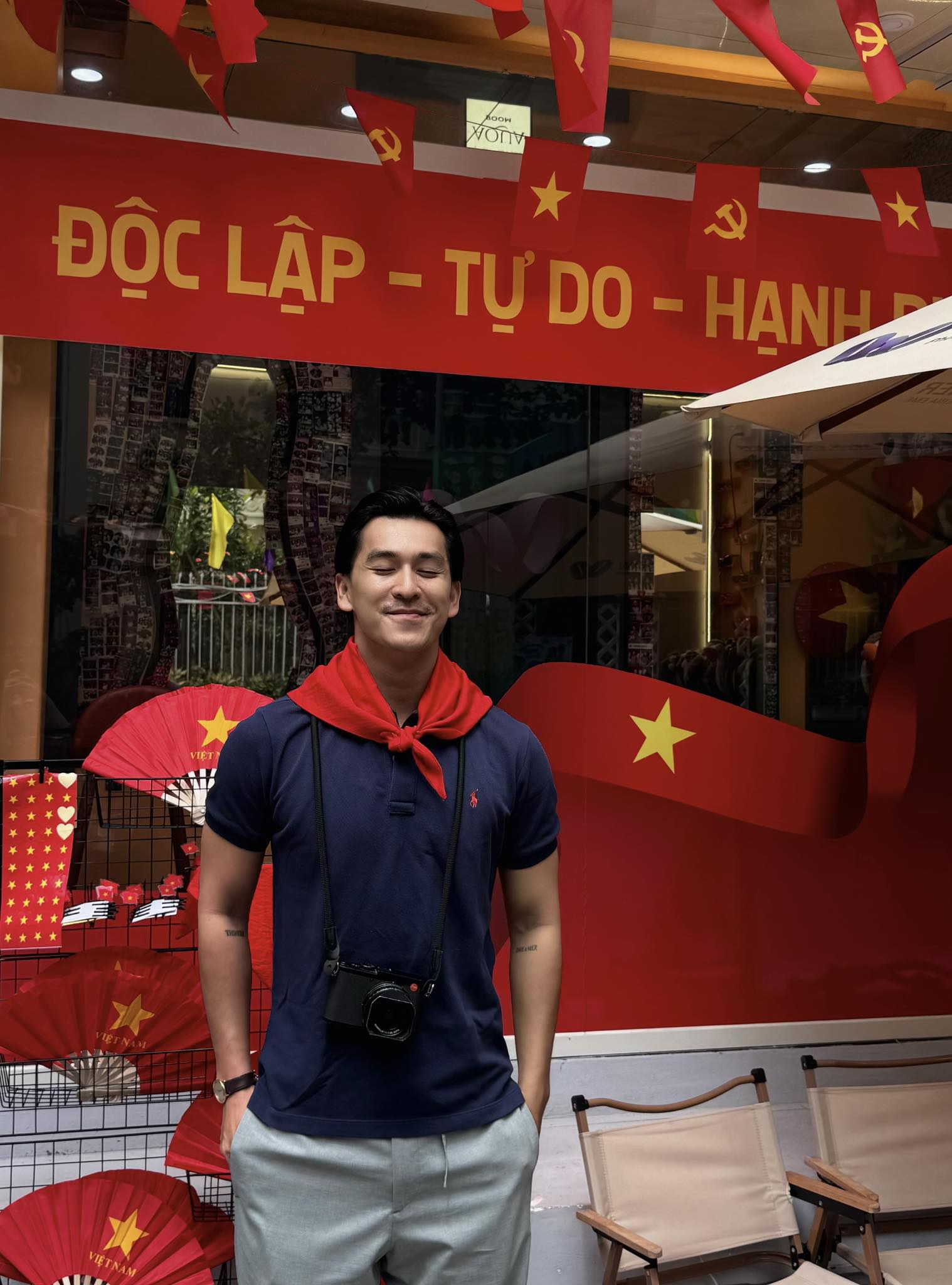 Sao Việt đồng loạt khoe sắc mừng ngày Tết Độc Lập, nhìn những khung hình đầy tự hào mới thấy: Hòa bình đẹp lắm- Ảnh 4.