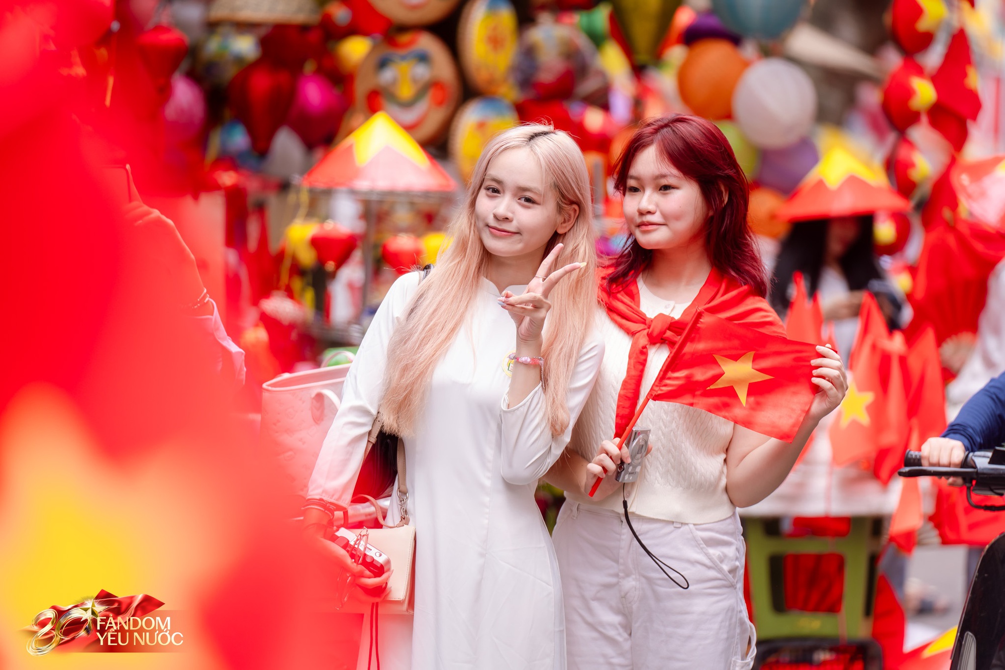 Khối nàng thơ tiến về Hàng Mã- Ảnh 8.