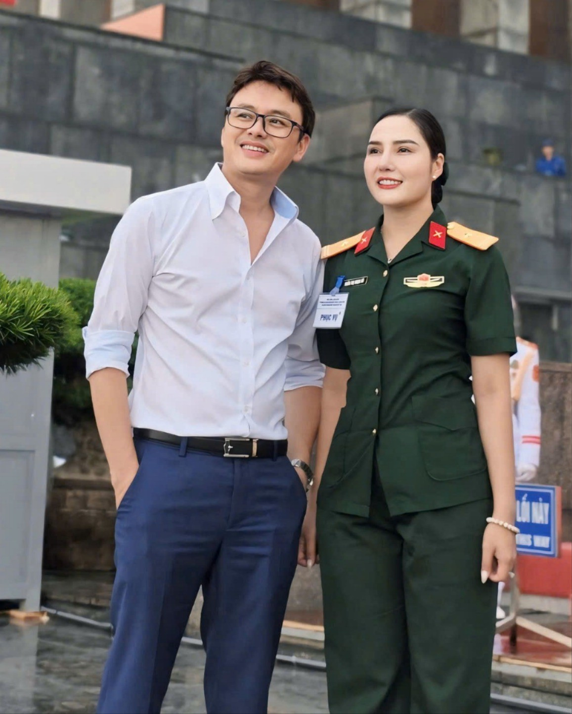 Nữ thiếu tá làm MC thuyết minh cả A50 và A80 là ai?- Ảnh 3.