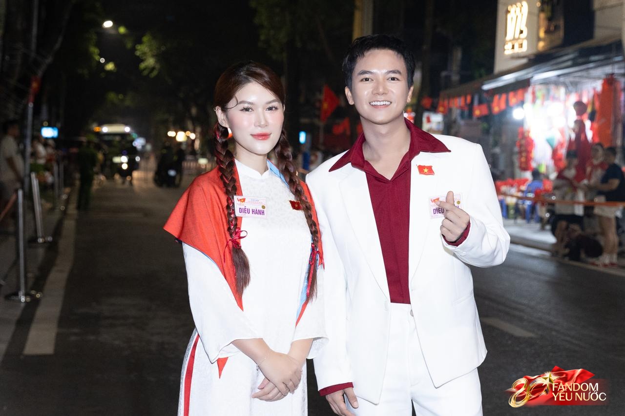 Khối nghệ sĩ tươi rói chuẩn bị diễu hành lễ 2/9: MONO đầy năng lượng, Lan Ngọc và dàn sao đã sẵn sàng!- Ảnh 19. Khối nghệ sĩ tươi rói chuẩn bị diễu hành lễ 2/9: MONO đầy năng lượng, Lan Ngọc và dàn sao đã sẵn sàng!- Ảnh 19.