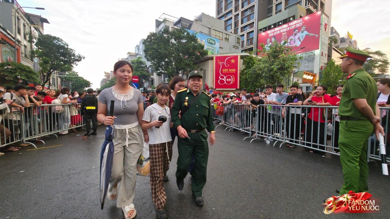 Khoảnh khắc xúc động khi các cựu chiến binh tiến vào khu vực ưu tiên: "Có lẽ đây sẽ là lần cuối cùng..."- Ảnh 6.