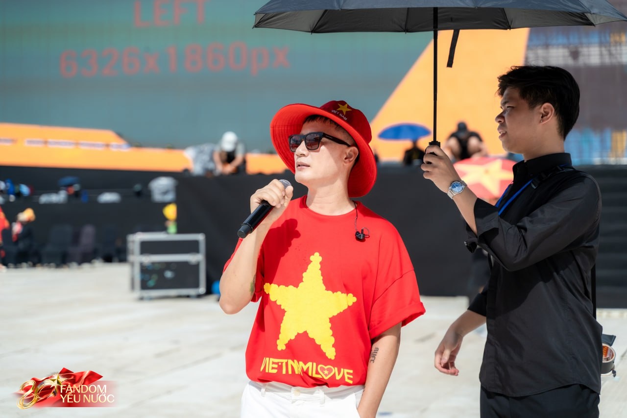 Tổng duyệt Concert Quốc Gia ngày 1/9: Mỹ Tâm xuất hiện nổi bần bật, Quán quân Rap Việt có hành động tinh tế với đàn chị- Ảnh 10. Tổng duyệt Concert Quốc Gia ngày 1/9: Mỹ Tâm xuất hiện nổi bần bật, Quán quân Rap Việt có hành động tinh tế với đàn chị- Ảnh 10.
