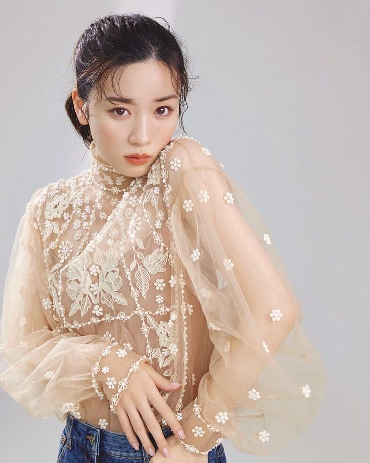 Ngọc nữ vừa bị bóc là “tiểu tam”: Ngoại tình 2 sao nam “đã có chủ” chỉ trong 5 tháng, xin lỗi đầy giả tạo!- Ảnh 9.
