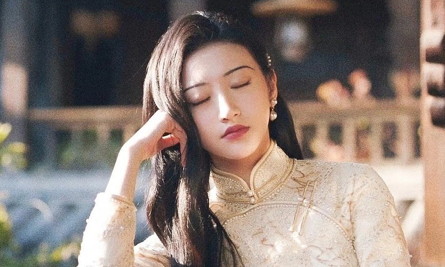 Muốn sống yên thì né 5 phim ngôn tình 